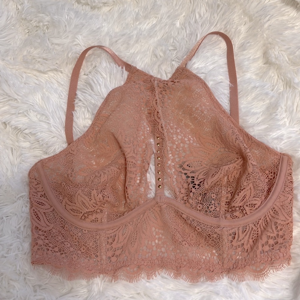 VS Very Sexy line a lace bra 32D NWOT
